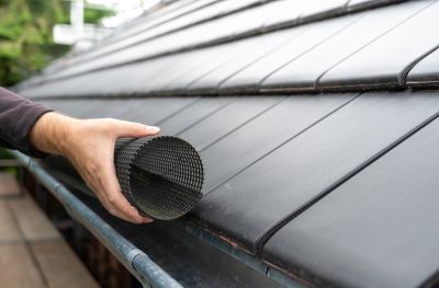 Debris-Free Gutter System